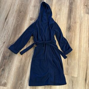 Boys Lands End robe in blue.
